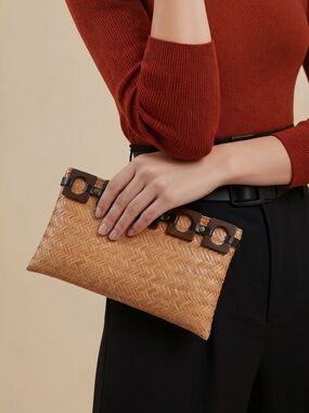 Aranaz - Designer Woven Straw Clutch with Dark Wood Chain Accent - Natural
